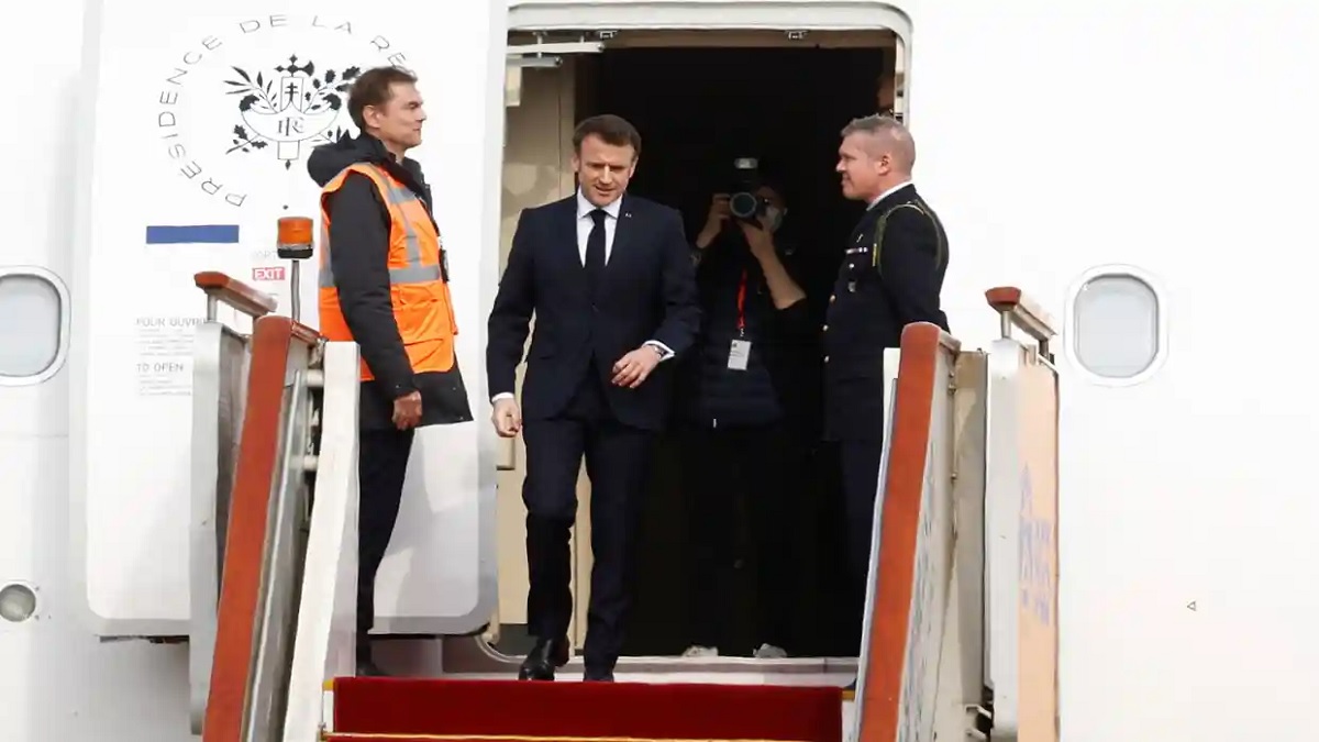 রুশ-ইউক্রেন সঙ্কট সমাধানের উপায় খুঁজতে বেইজিংয়ে ম্যাকরন