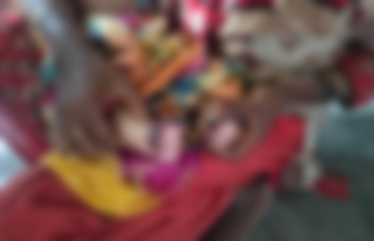 মানিকগঞ্জে ‘ভুল’ চিকিৎসায় পুড়লো নবজাতকের দুই পা