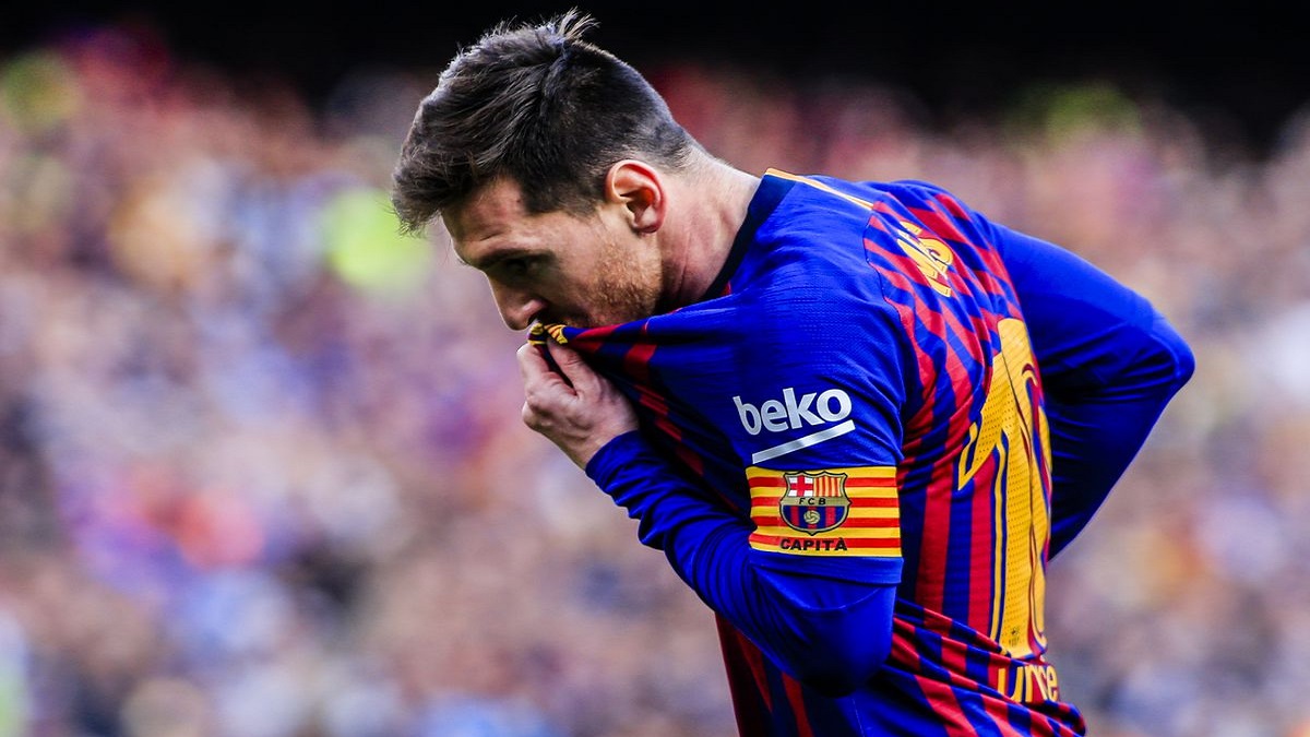 মেসিকে ফিরিয়ে আনতে স্পনসর খুঁজছে বার্সা!