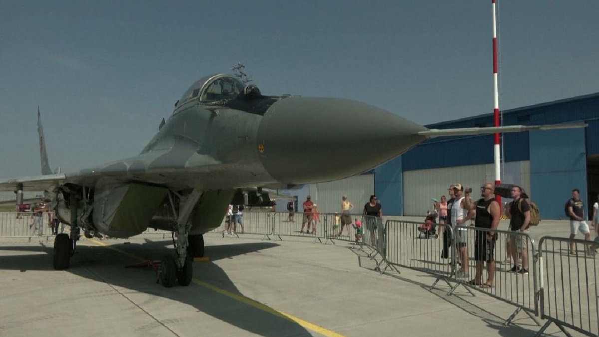 পোল্যান্ডের আহ্বানে ইউক্রেনে মিগ-২৯ যুদ্ধবিমান পাঠাতে অনুমতি দিলো জার্মানি