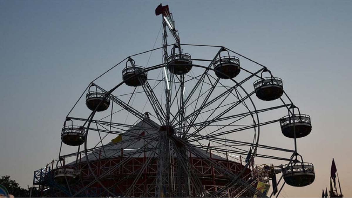 নাগরদোলায় চুল আটকে উপড়ে গেল তরুণীর খুলি, ২৫ ফুট নিচে পড়ে মৃত্যু