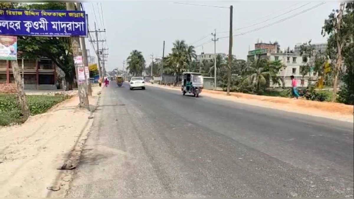 নারায়ণগঞ্জে ট্রাক-সিএনজির মুখোমুখি সংঘর্ষে নিহত ২