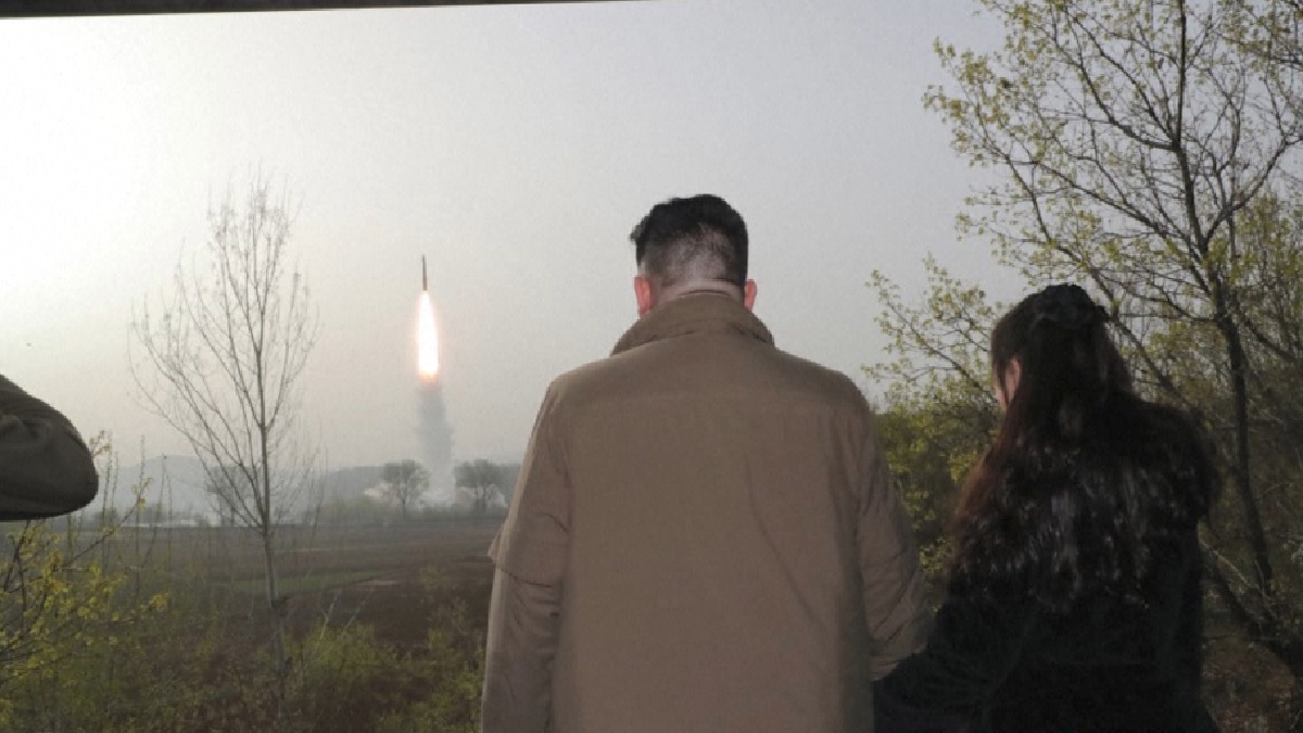 ‘হোয়াসং-এইটটিন’ উৎক্ষেপণ করলো উত্তর কোরিয়া