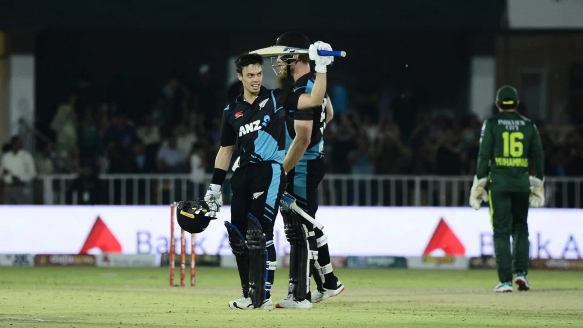 চ্যাপম্যানের সেঞ্চুরিতে পাকিস্তানকে ৬ উইকেটে হারালো নিউজিল্যান্ড