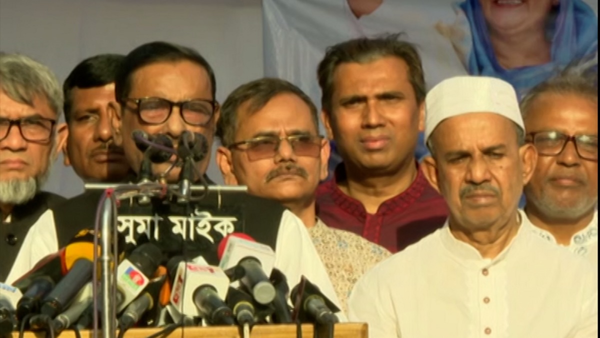 ‘বিএনপিতে উকিল সাত্তারের অভাব নেই, নির্বাচনের প্রস্তুতি নিচ্ছে অনেকে’