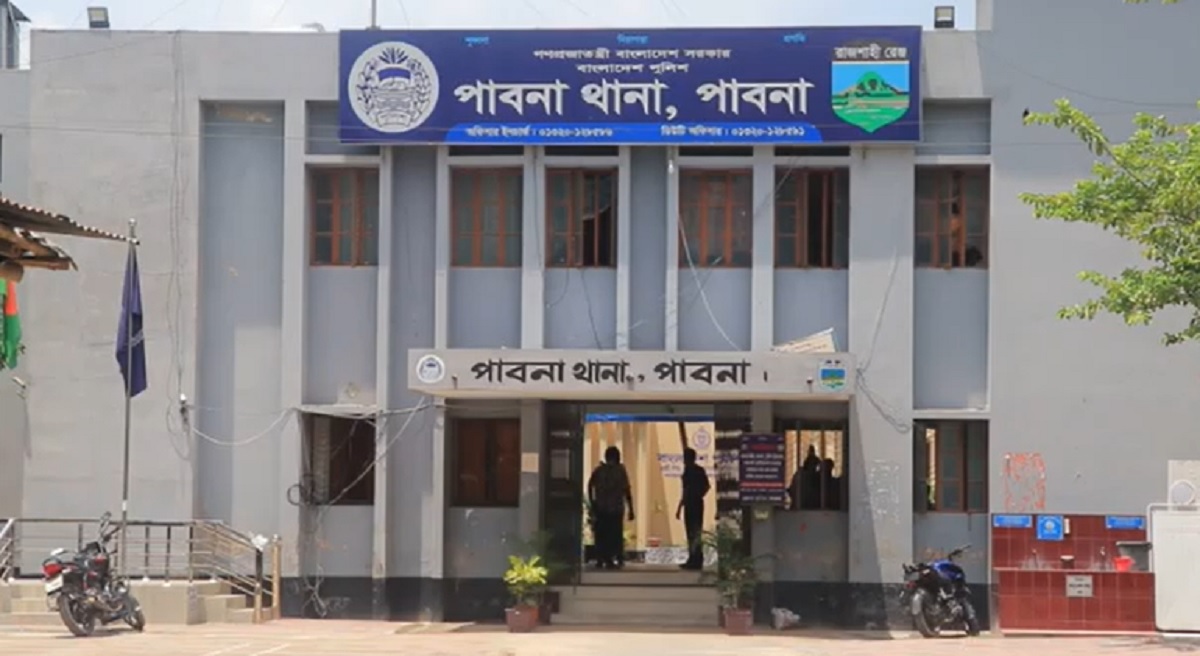 পাবনায় লিচু বাগান থেকে যুবকের ঝুলন্ত মরদেহ উদ্ধার