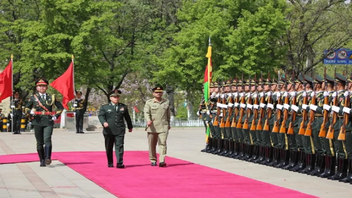 আঞ্চলিক শান্তি-স্থিতিশীলতা রক্ষায় পাক সেনাবাহিনীর সাথে কাজ করবে চীন