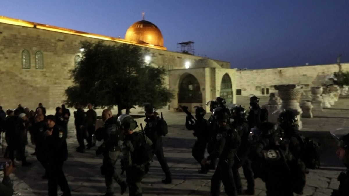 আল আকসা মসজিদ ঘিরে আবারও ইসরায়েলের আগ্রাসন