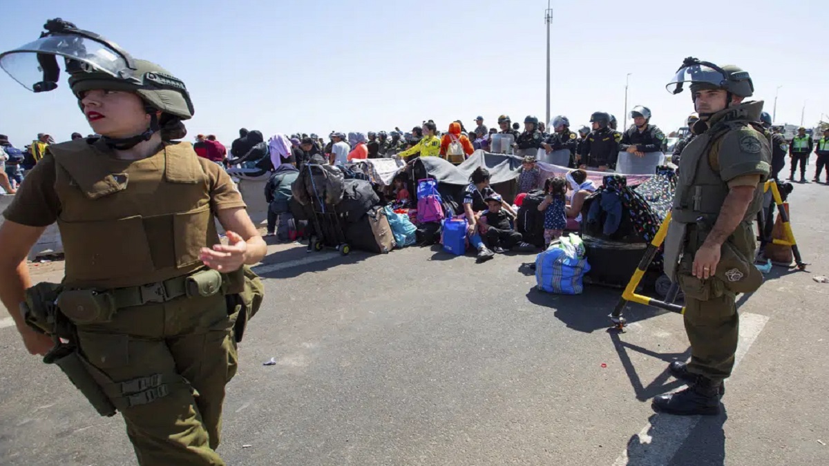 পেরু-চিলি সীমান্তে আটকা হাজারো অভিবাসন প্রত্যাশী