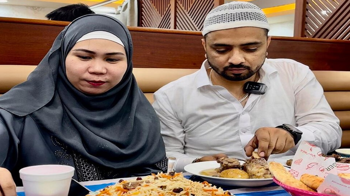 আজানে মুগ্ধ হয়ে ইসলাম ধর্ম গ্রহণ করলেন ফিলিপাইনের টিকটকার