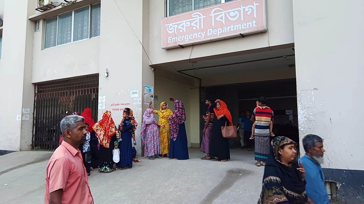 দুই মোটরসাইকেলের মুখোমুখি সংঘর্ষে বাবা-ছেলে নিহত