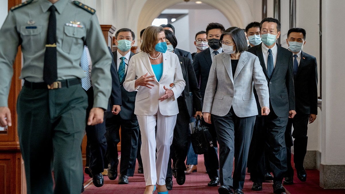 তাইওয়ান প্রেসিডেন্টের যুক্তরাষ্ট্র সফর, কঠোর হুঁশিয়ারি-নিষেধাজ্ঞা চীনের