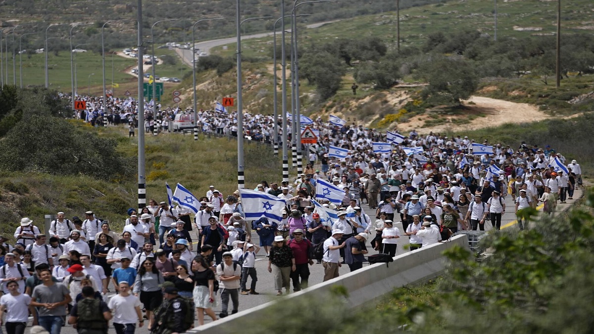 দখলকৃত পশ্চিম তীরে অবৈধ বসতির স্বীকৃতি দাবিতে ইহুদিদের র্যালি, নিহত ১ ফিলিস্তিনি