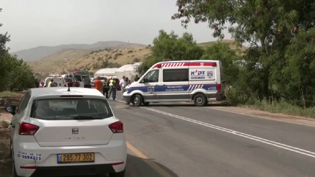 ফিলিস্তিনে ইসরায়েলি আগ্রাসনের জেরে উত্তেজনা চরমে