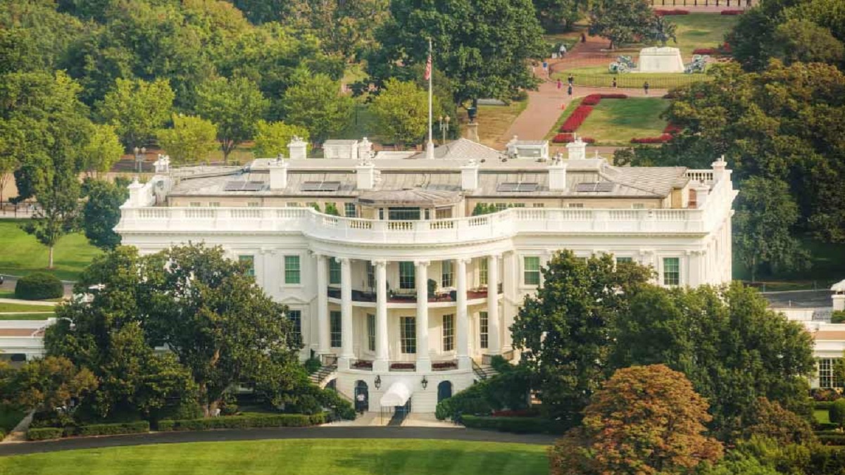 টাকা দিয়ে টুইটারের ব্লু টিক কিনবে না হোয়াইট হাউজ