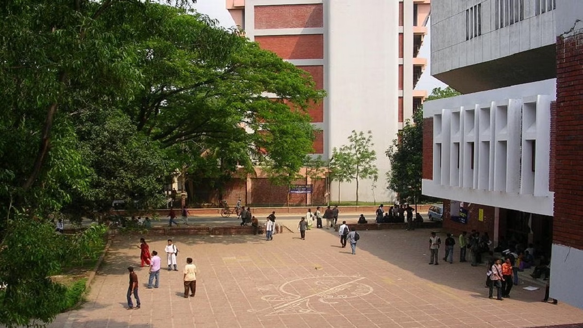 বুয়েট শিক্ষার্থীর ঝুলন্ত মরদেহ উদ্ধার, পুলিশের ধারণা আত্মহত্যা