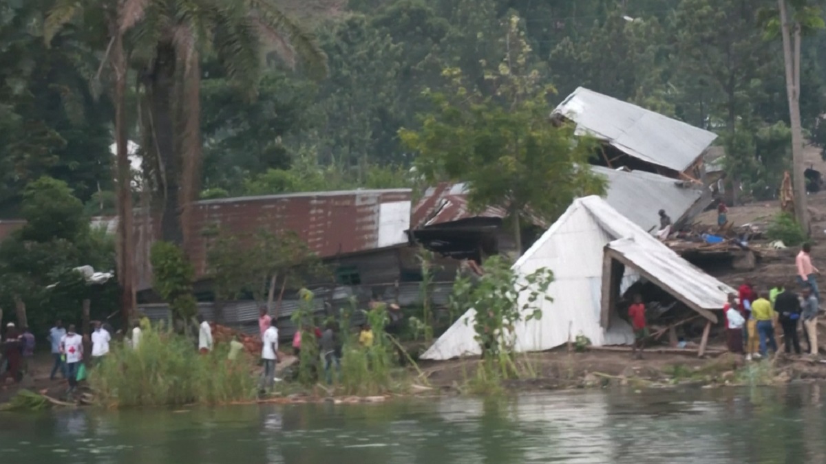 কঙ্গোয় নজিরবিহীন বন্যায় প্রাণহানি বেড়ে ৪৩৮