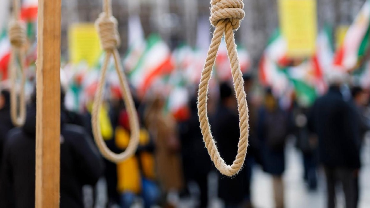 ৪ মাসে দুই শতাধিক ফাঁসির রায় কার্যকর করেছে ইরান