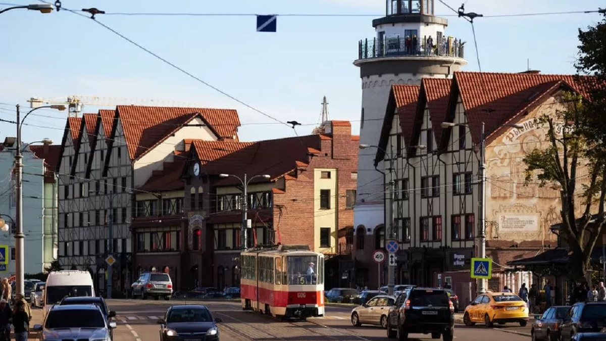 রুশ প্রভাব বলয় থেকে বেরোতে বিখ্যাত শহরের নাম বদল!