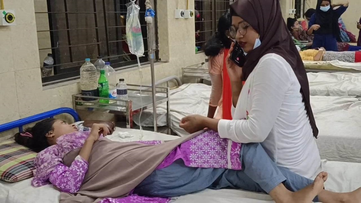 পটুয়াখালীতে গ্যাসের ধোঁয়ায় গুরুতর অসুস্থ নার্সিং কলেজের ২৫ শিক্ষার্থী ও শিক্ষক