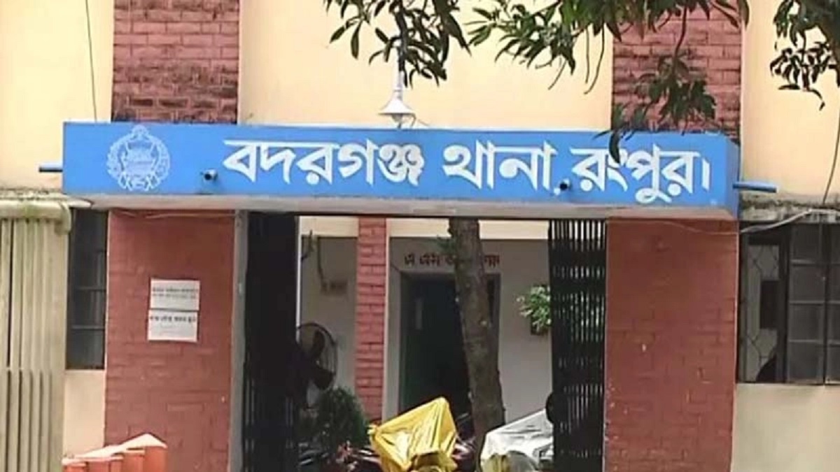 ফোন কিনে না দেয়ায় ট্রেনের নিচে ঝাঁপ দিয়ে কলেজ শিক্ষার্থীর আত্মহত্যা