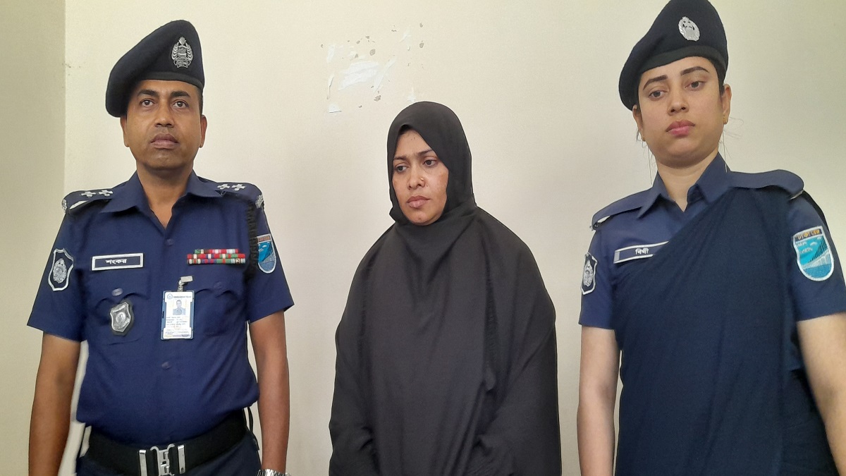 ফরিদপুরে ক্লাসরুমে আটকে বাবা-ছেলেকে নির্যাতনের মূলহোতা গ্রেফতার