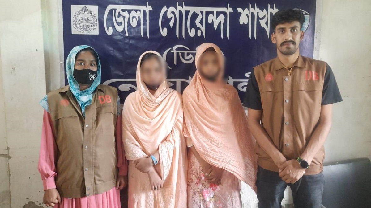 নিখোঁজের পাঁচদিন পর টিকটকারদের ফাঁদ থেকে ২ কিশোরী উদ্ধার