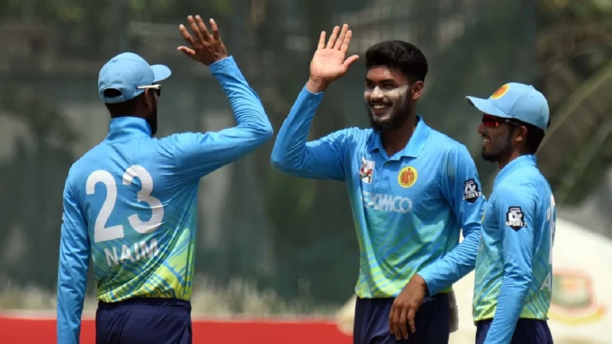 মোহামেডানকে হারিয়ে লিগ শিরোপার আরও কাছে আবাহনী