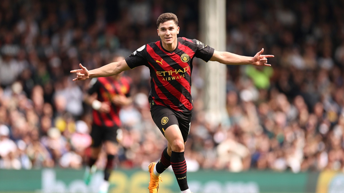 আলভারেজকে প্রশংসায় ভাসালেন গার্দিওলা