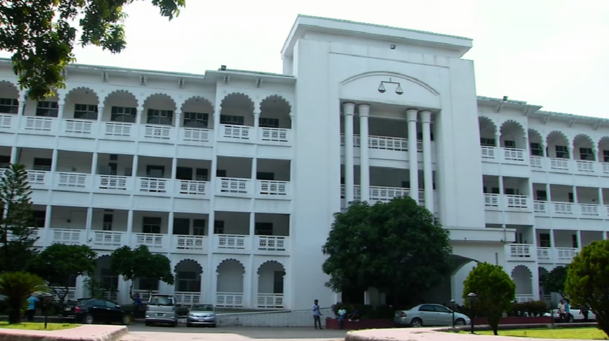 বাফুফের সালাউদ্দিন-মুর্শেদী-সোহাগের দুর্নীতির তদন্ত চেয়ে রিট