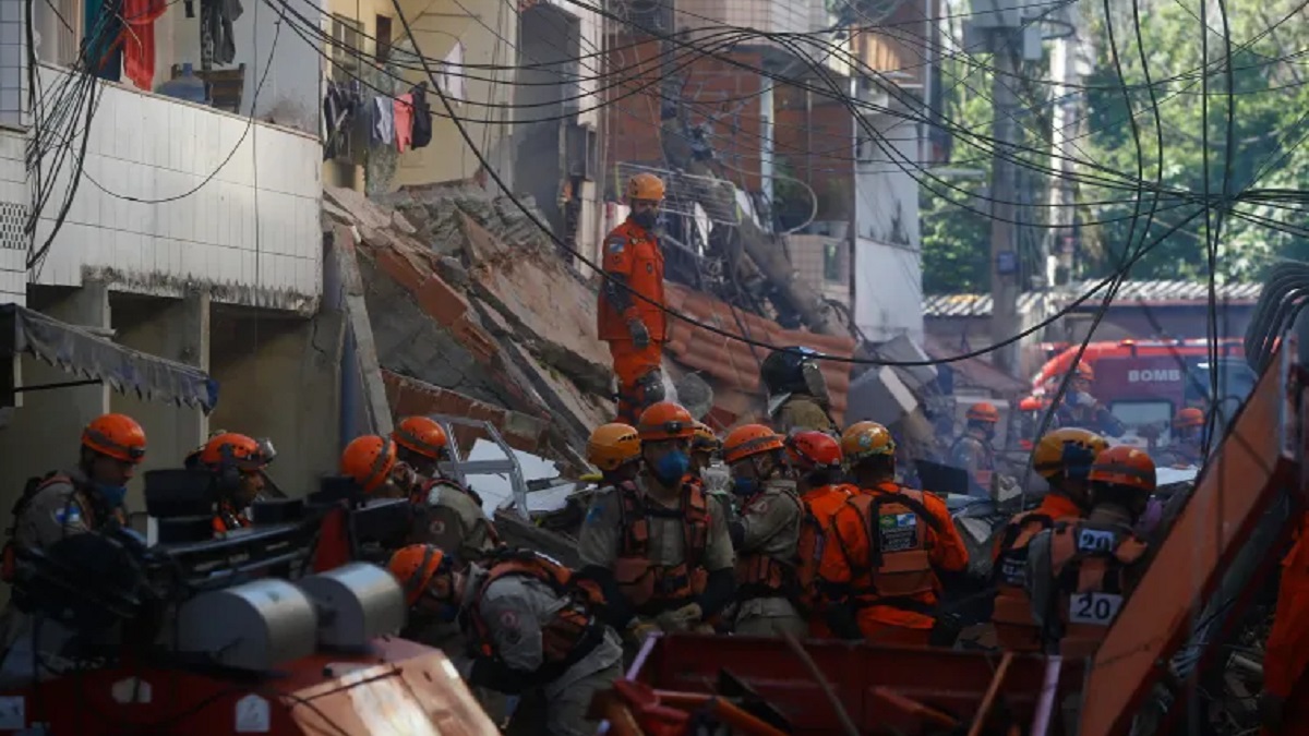 ব্রাজিলে ভবন ধসে নিহত ১, শিশুসহ উদ্ধার ৪