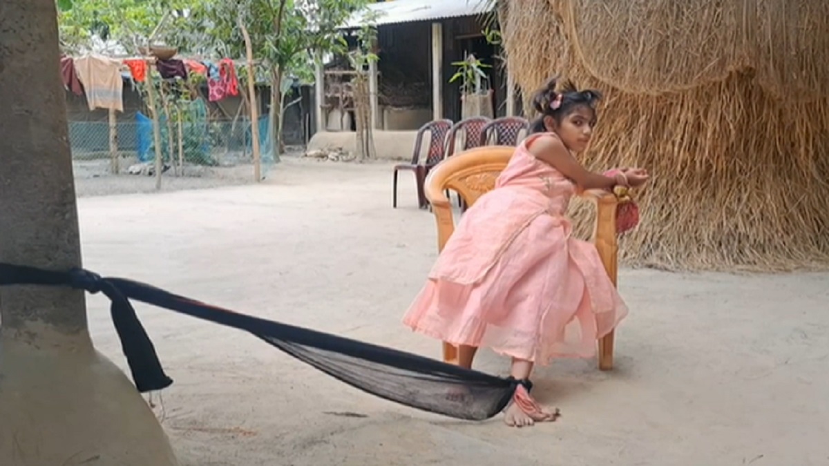 জীবন বাঁচাতেই বন্দিদশা শিশু তায়েবার