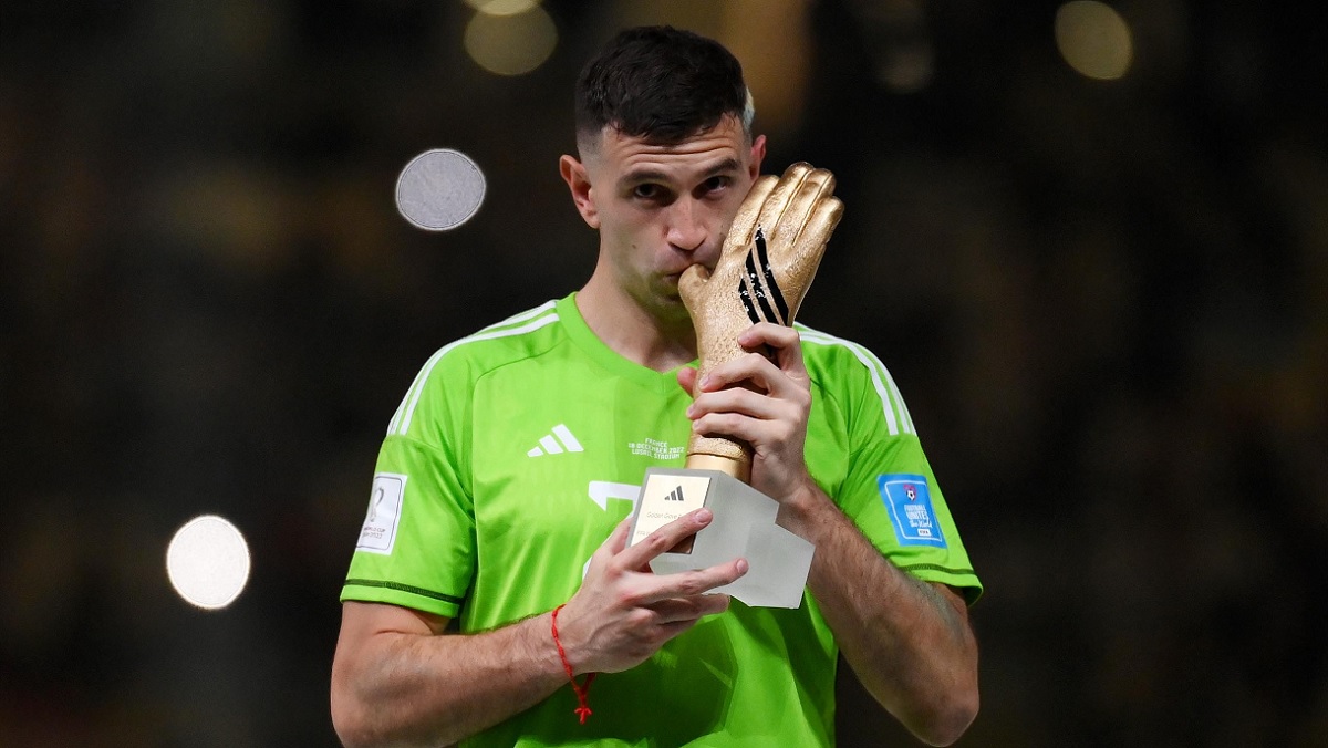 ‘আমি তোমাদের ভালোবাসি’; বাংলাদেশ ও কলকাতা সফর নিয়ে এমি মার্টিনেজ