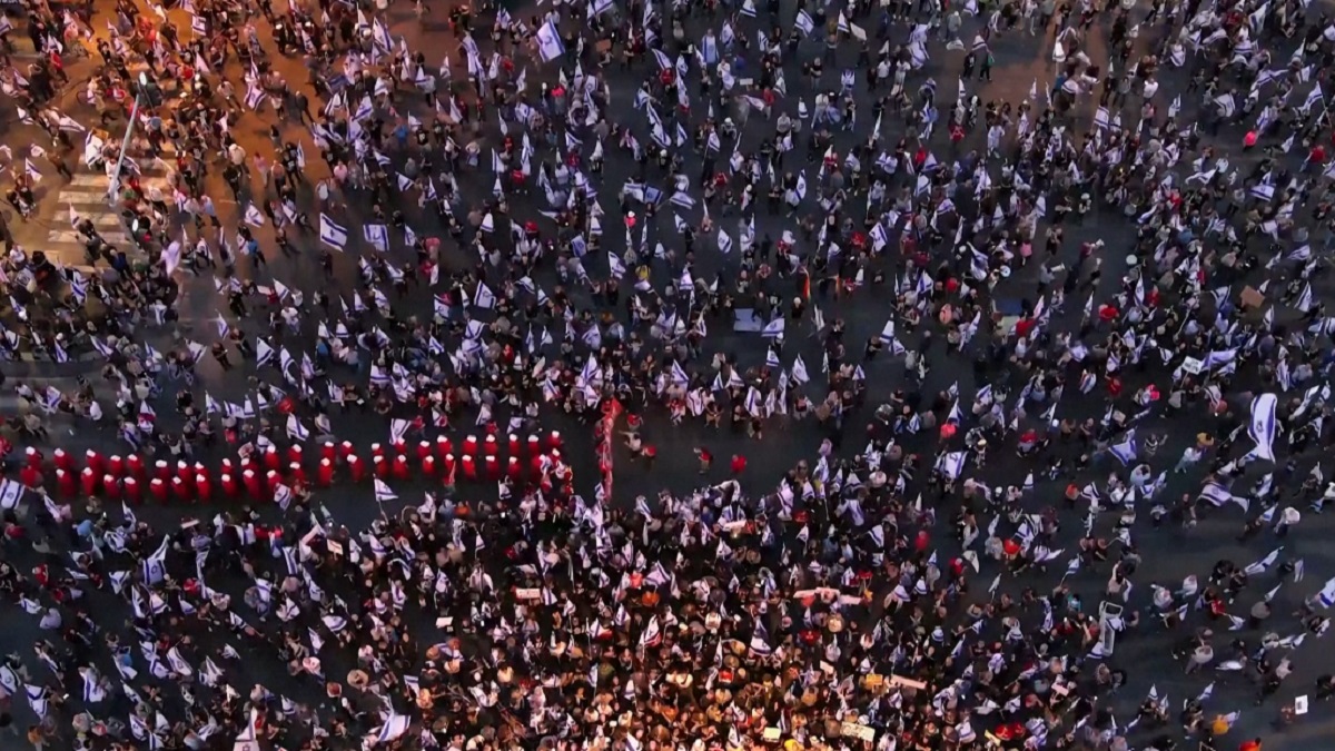 ইসরায়েলে বিচার বিভাগীয় আইন সংস্কারের দাবি: বিক্ষোভ গড়ালো ১৮তম সপ্তাহে