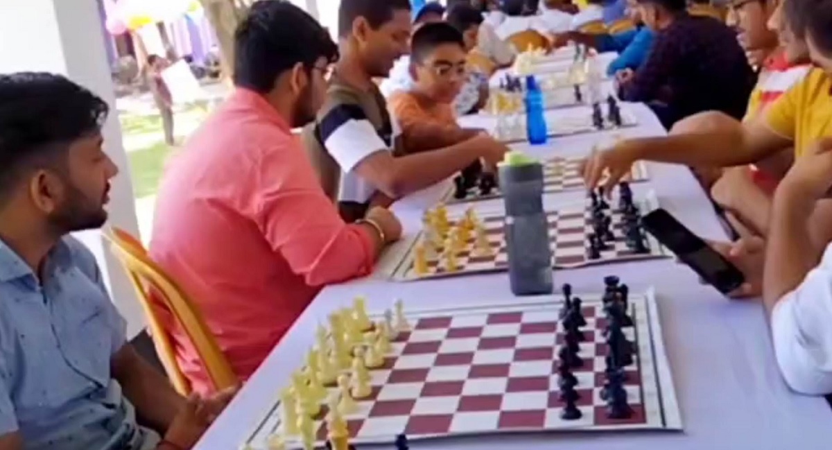 জয়পুরহাটে আন্তর্জাতিক দাবা প্রতিযোগিতা শুরু