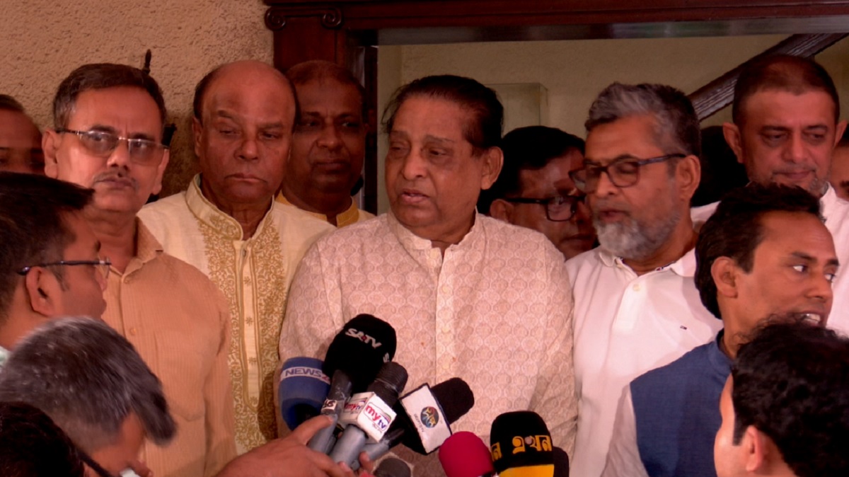 জাহাঙ্গীরকে নিয়ে আ. লীগের কোনো মাথা ব্যথা নেই: মোফাজ্জল হোসেন চৌধুরী