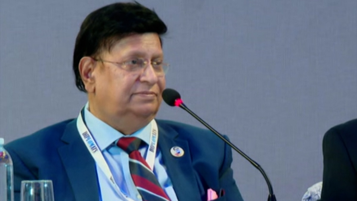 যুক্তরাষ্ট্রের নতুন ভিসানীতিতে উদ্বিগ্ন নয় সরকার: পররাষ্ট্রমন্ত্রী