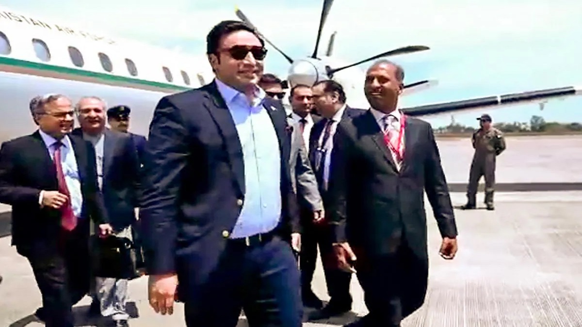 ভারতে পৌঁছালেন পাক পররাষ্ট্রমন্ত্রী, এক যুগ পর নয়া দিল্লিতে পাকিস্তানের শীর্ষ কোনো রাজনীতিক