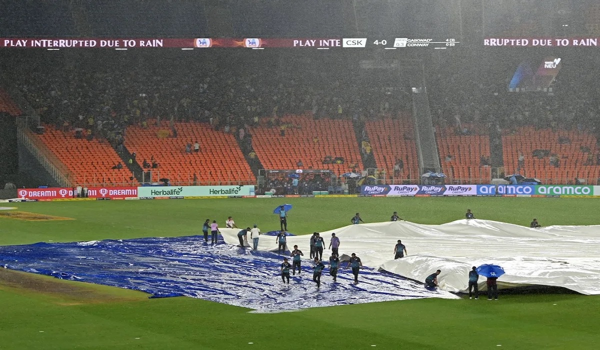 আইপিএল ফাইনালে ফের বৃষ্টির হানা