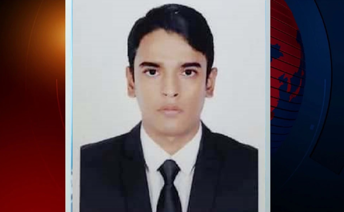 রাবিতে ভর্তি পরীক্ষায় প্রক্সি দিতে গিয়ে উপজেলা সমাজসেবা কর্মকর্তা আটক