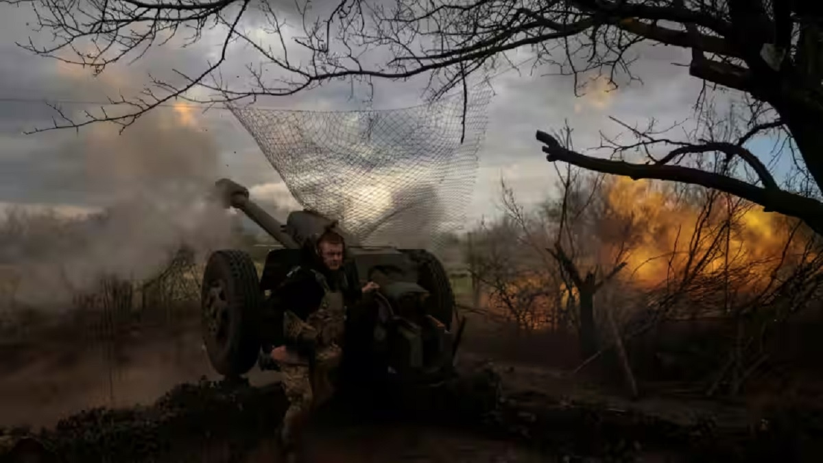 রাশিয়ার বিরুদ্ধে ফসফরাস বোমা ব্যবহারের অভিযোগ ইউক্রেনের