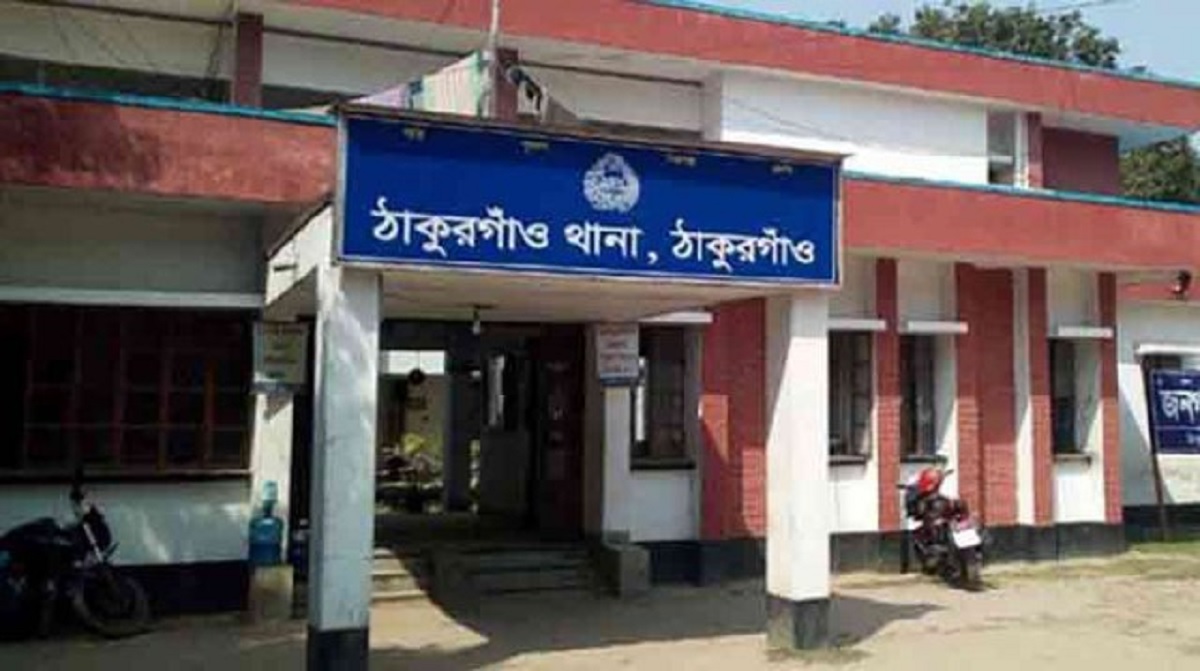 ৩ বছরের শিশুকে শ্লীলতাহানির অভিযোগে গণধোলাই