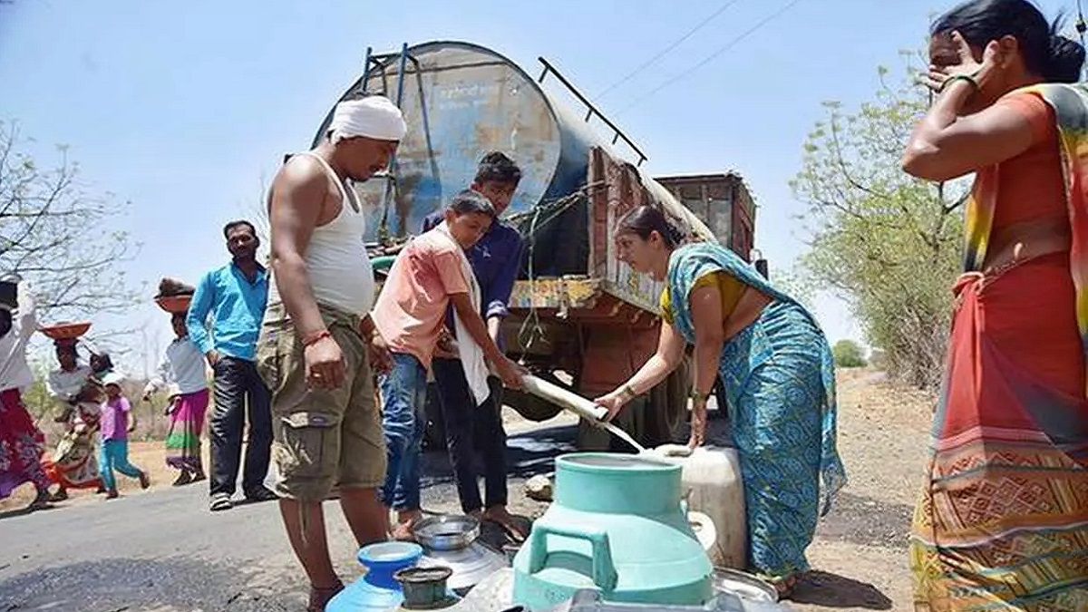 তীব্র পানি সংকট মহারাষ্ট্রে, ৬০০ বাসিন্দার জন্য বরাদ্দ মাত্র একটি পানির ট্যাংক