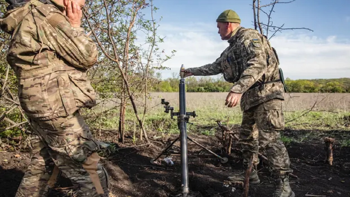 রাশিয়ান সেনারা মনোবল হারিয়েছে, শিগগিরই পরাজয়, দাবি জেলেনস্কির