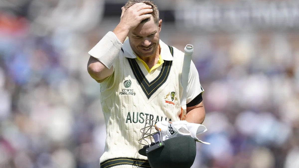 লাঞ্চের আগে ওয়ার্নারকে ফিরিয়ে স্বস্তিতে ভারত