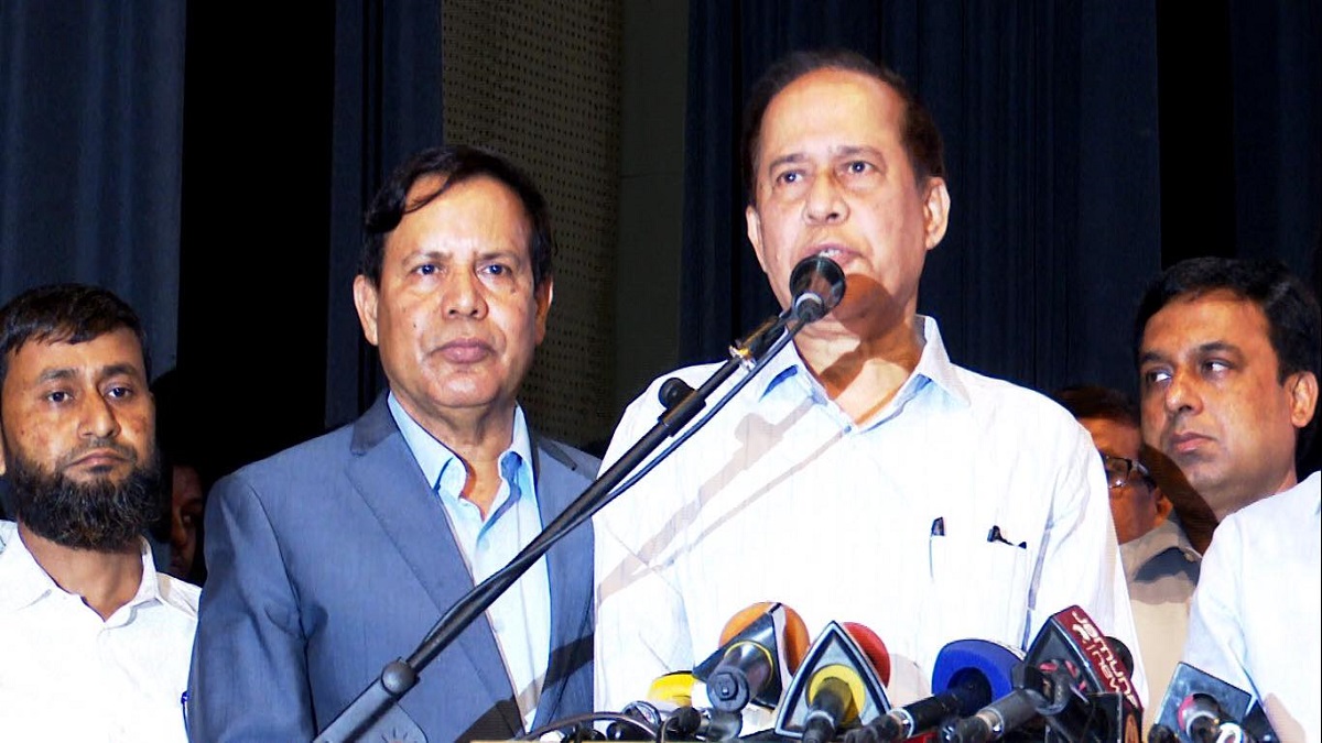 ‘জাতীয় নির্বাচন নিয়ে বিদেশিদের তৎপরতায় কোনো চাপ অনুভব করছে না নির্বাচন কমিশন’