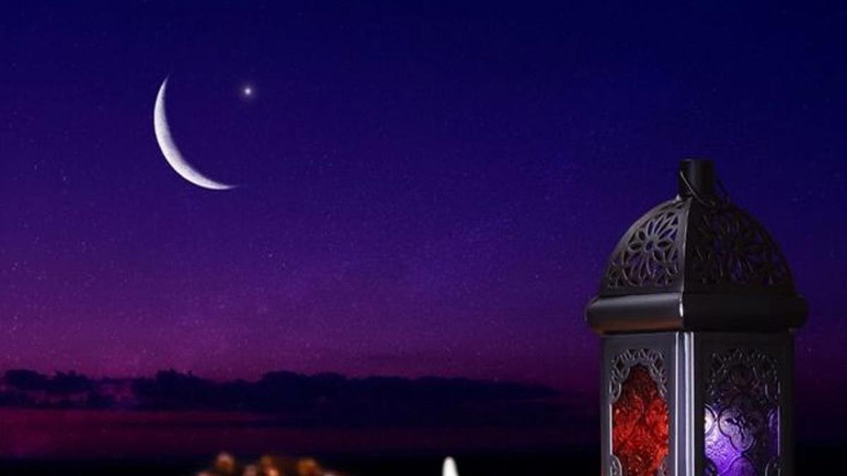 চাঁদ দেখা গেছে পাকিস্তানে, আগামীকাল ঈদ