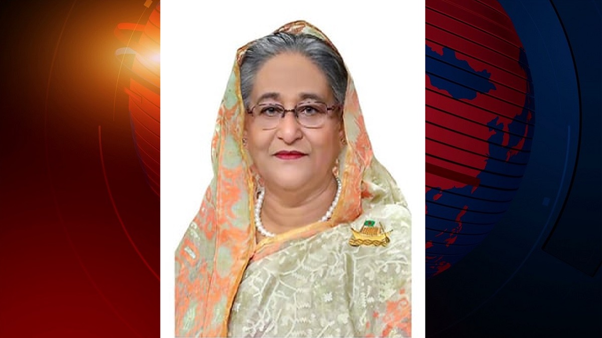 সুইজারল্যান্ড থেকে দেশে ফিরলেন প্রধানমন্ত্রী