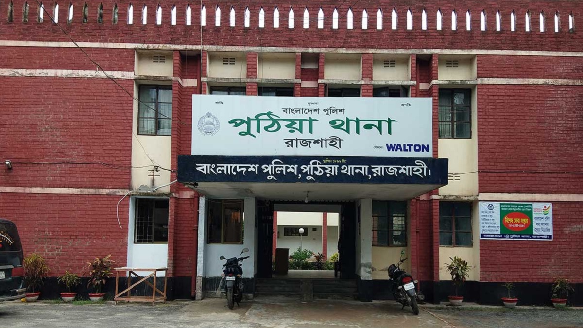 রাজশাহীতে আসামি ধরতে গিয়ে দুই পুলিশ সদস্য আহত