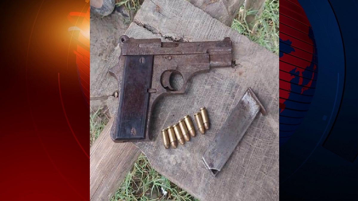 সাতক্ষীরায় পিস্তল ও বুলেটসহ ব্যবসায়ীকে আটকের ঘটনা ঘিরে রহস্য